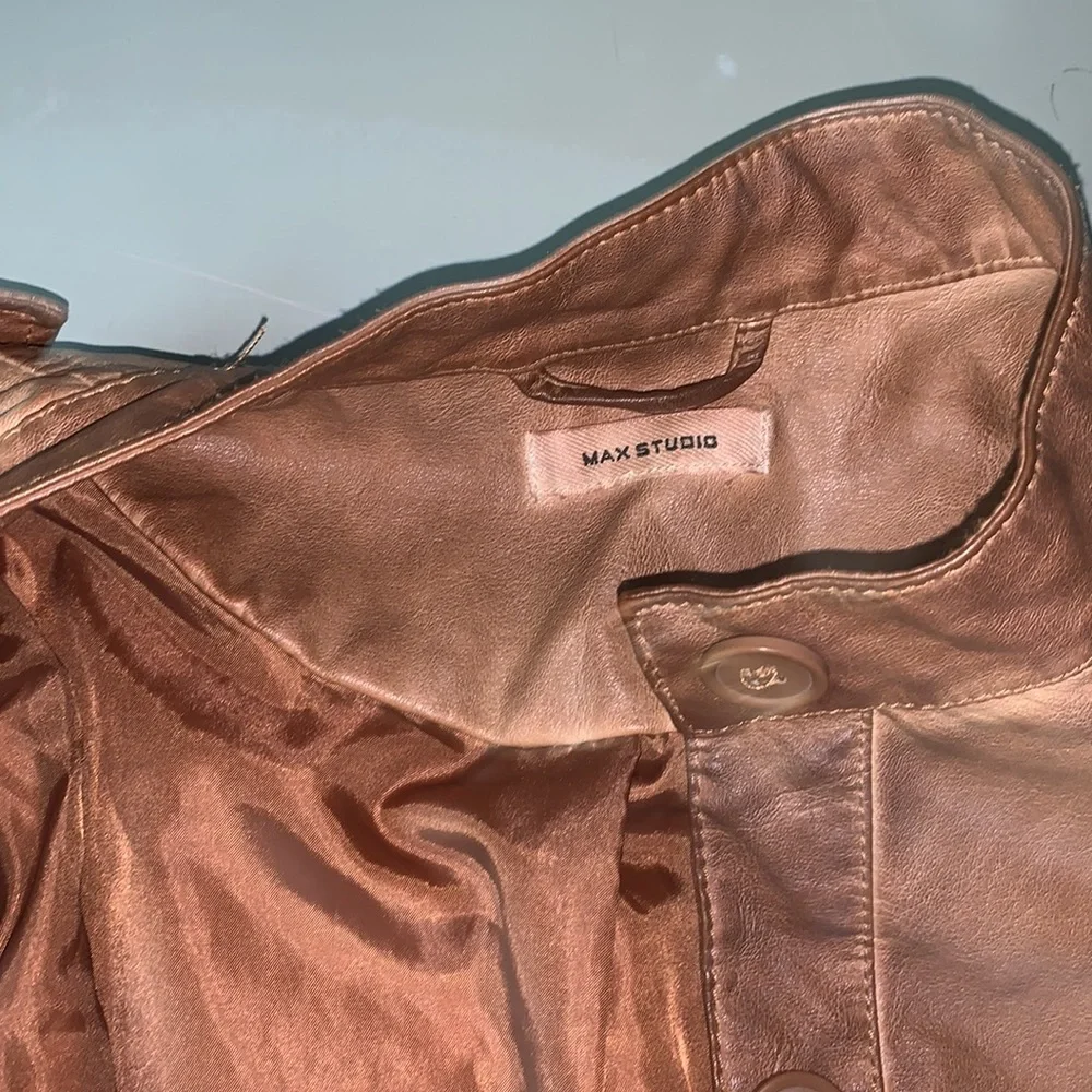 Jacket - Picture 2 of 3